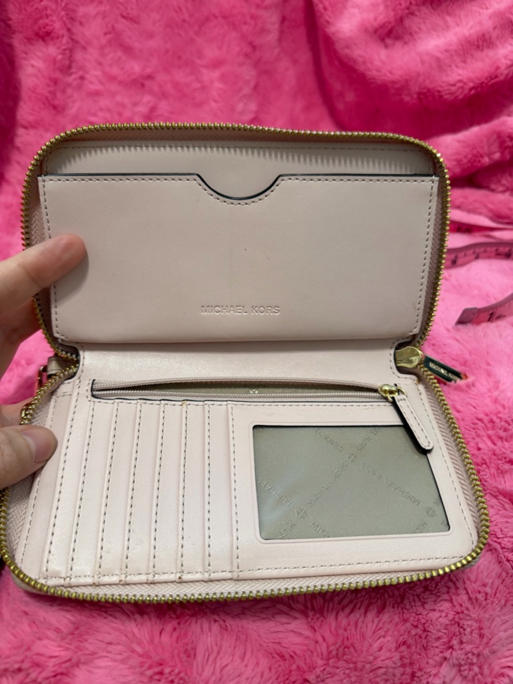 MICHAEL KORS Powder Pink Leather Zip-Around Wristlet Wallet - Picture 7 of 9